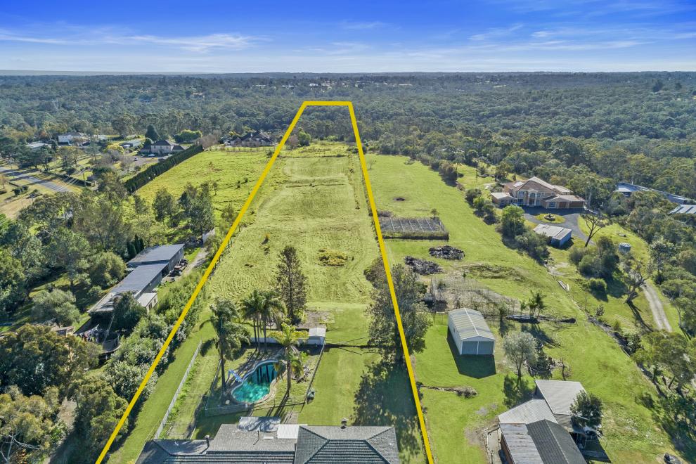 Rare 7 Acres in Coveted Annangrove
